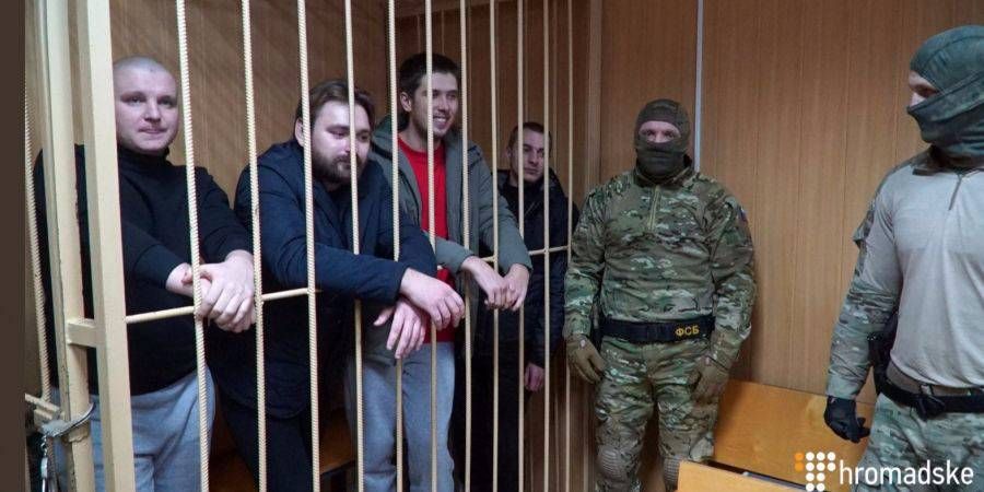 Суд Москвы продлил до июля арест 12 украинским морякам 1