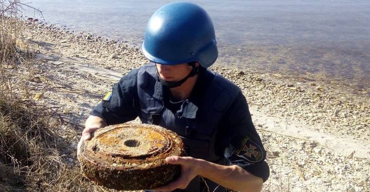 На Лагерном поле в Николаеве нашли старую мину