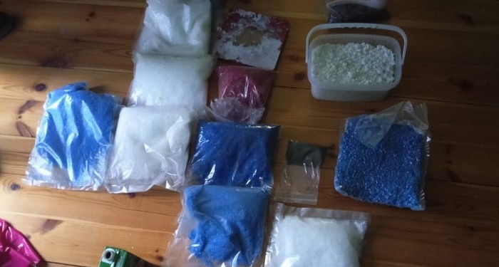 В Украине “накрыли” крупнейшую за всю историю нарколабораторию и склад интернет-магазина психотропов