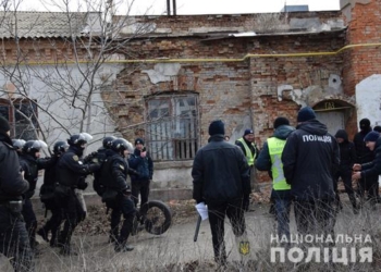 Николаевские правоохранители устроили масштабные учения по предотвращению беспорядков во время выборов