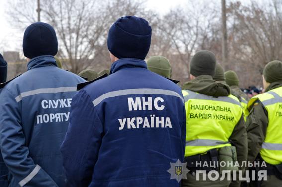 Николаевские правоохранители устроили масштабные учения по предотвращению беспорядков во время выборов 7