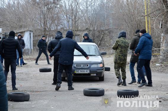 Николаевские правоохранители устроили масштабные учения по предотвращению беспорядков во время выборов 19
