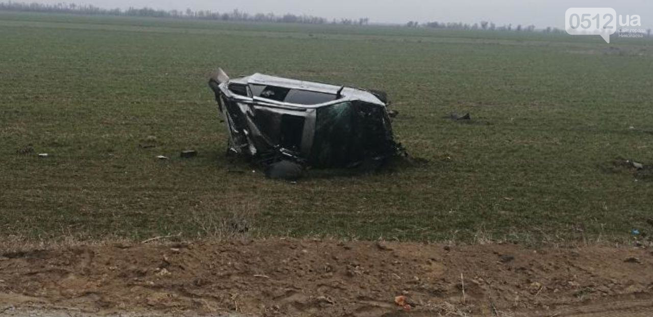 На Николаевщине BMW вылетел в кювет: водитель погиб на месте