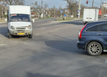 В Николаеве столкнулись маршрутка и “Хонда”. Обошлось без пострадавших