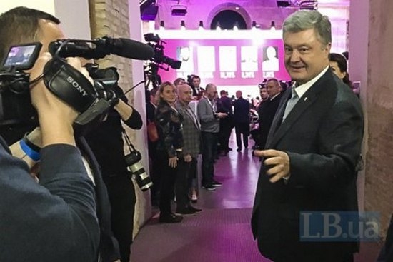 Порошенко: сломали России сценарий первого тура, сломаем и второго