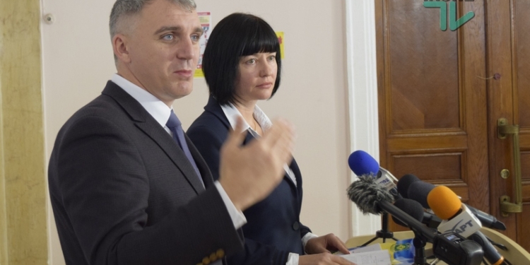 Почему вызвала скандал реорганизация детских поликлиник в Николаеве: дефицит педиатров или неумение власти разговаривать с родителями?