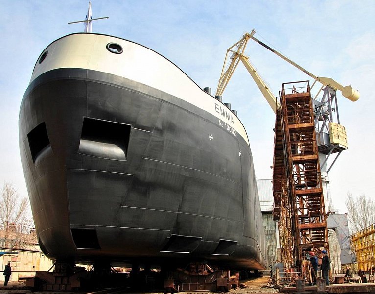 На Николаевской верфи Smart Maritime Group спущен на воду танкер для голландской компании 1