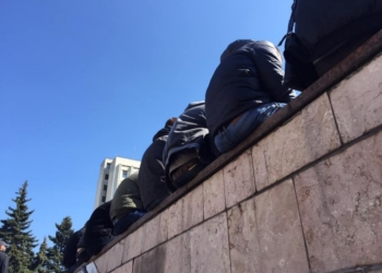 ЧЕСНО сообщает о том, что на пикет под ЦИК собирают людей за деньги