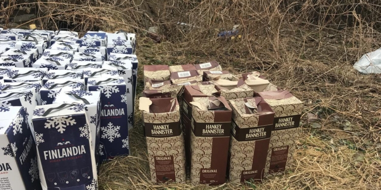 У пенсионерки из Винницкой области нашли больше тонны поддельного алкоголя мировых брендов
