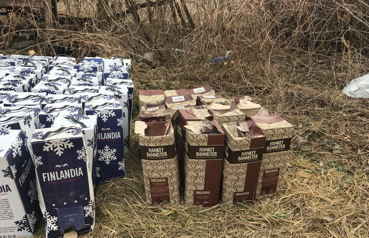 У пенсионерки из Винницкой области нашли больше тонны поддельного алкоголя мировых брендов