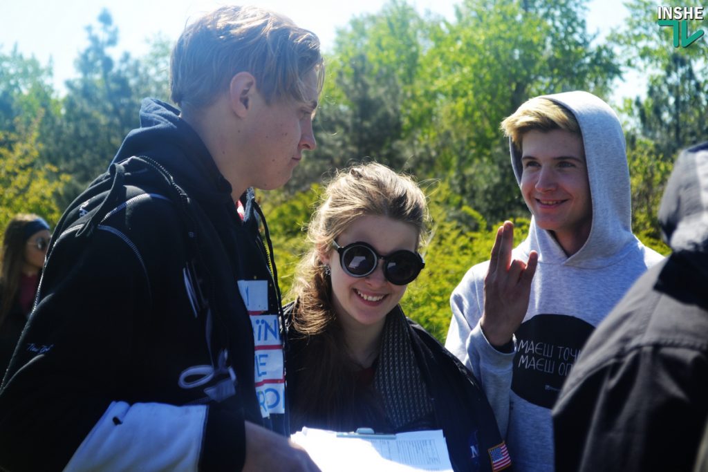 «Место должно стать магнитом, а не отпугивать людей»: юные волонтеры со всей Украины помогли облагородить парк Лески 37