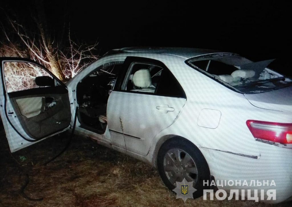 В Киевской области на трассе в автомобиле во время движения взорвалась граната 3