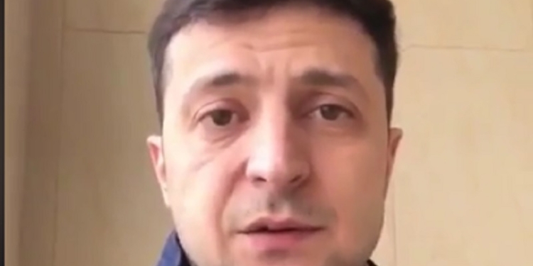 Пинг-понг обращениями: Зеленский предъявил новые требования к Порошенко