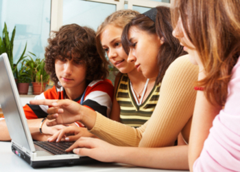 В Испании появилась «орфографическая бригада» – 14-15-летние школьники делают замечания юзерам Твиттера и Инстаграм