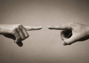 У маленькой жительницы Бразилии будет два папы: суд постановил указать отцами братьев-близнецов и назначил им обоим алименты