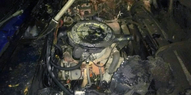 В Николаеве «шестерка» загорелась в гараже – вскрывать гараж пришлось без хозяина