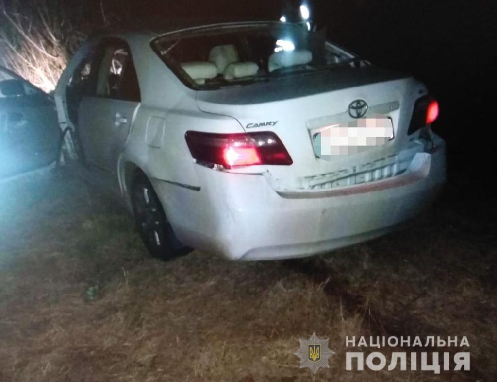 В Киевской области на трассе в автомобиле во время движения взорвалась граната 5