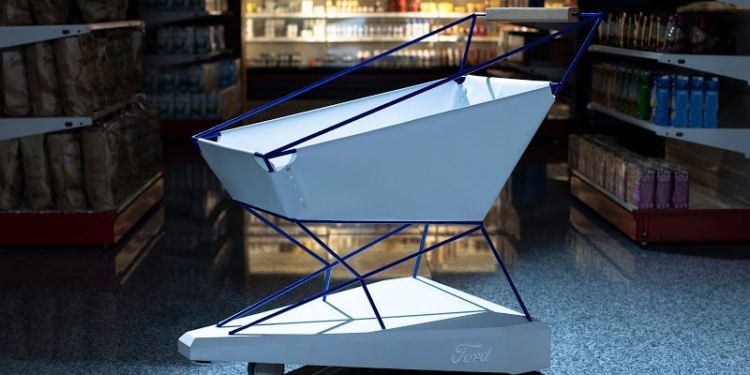 «Умная» тележка для покупок от Ford «видит» препятствия и сама тормозит