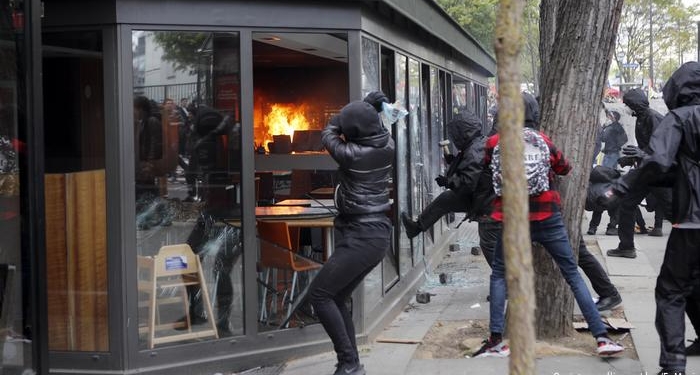 Париж готовится к 1 мая – Макрон требует от правоохранительных органов страны решительных действий против хулиганов