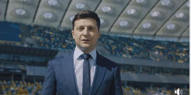 Зеленский принял вызов на дебаты. Но у него есть условия