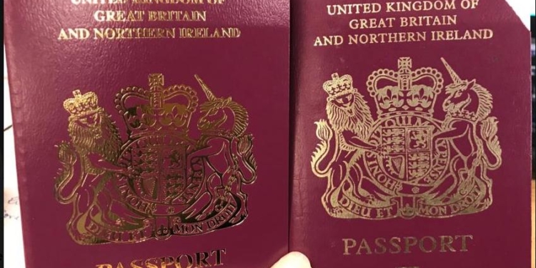 Если судить по новым паспортам британцев, то Brexit уже наступил