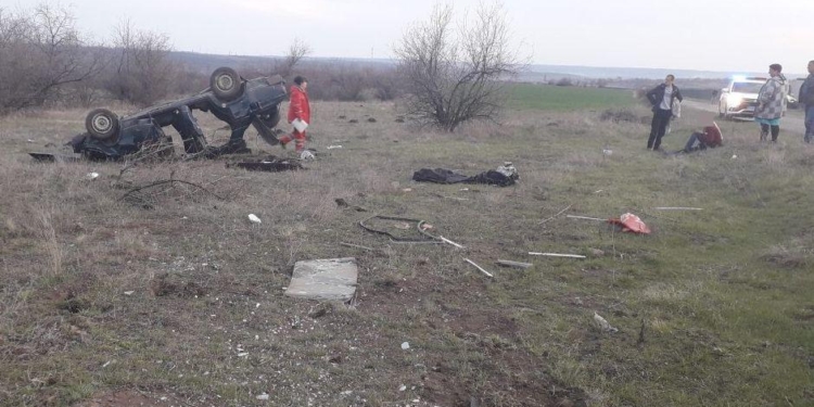 На Николаевщине «семерка», в которой ехали шестеро пьяных, слетела в кювет – полиция устанавливает, кто именно был за рулем