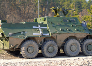В Украине новая командно-штабная машина БТР-3КШ готовится к заводским испытаниям
