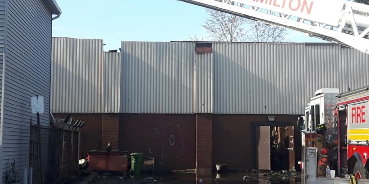 В Канаде полностью сгорел Украинский культурный центр