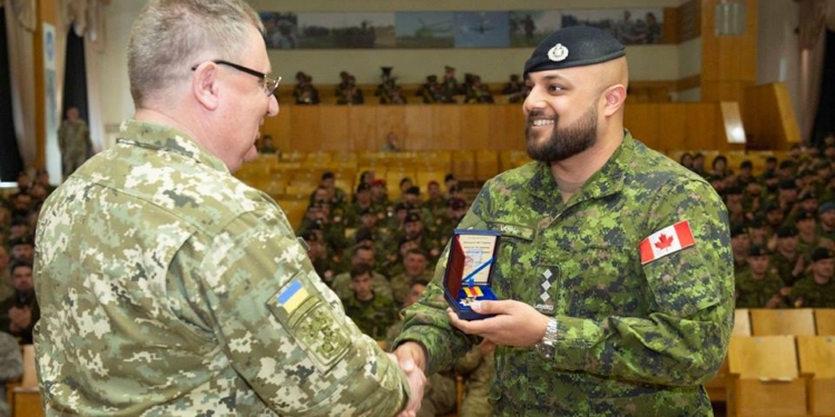 Канада провела ротацию своих военных в Украине
