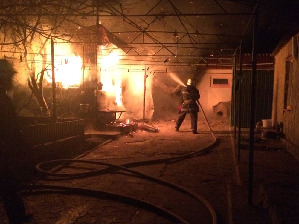 За минувшие сутки спасатели Николаевщины трижды тушили пожары в частном секторе 3