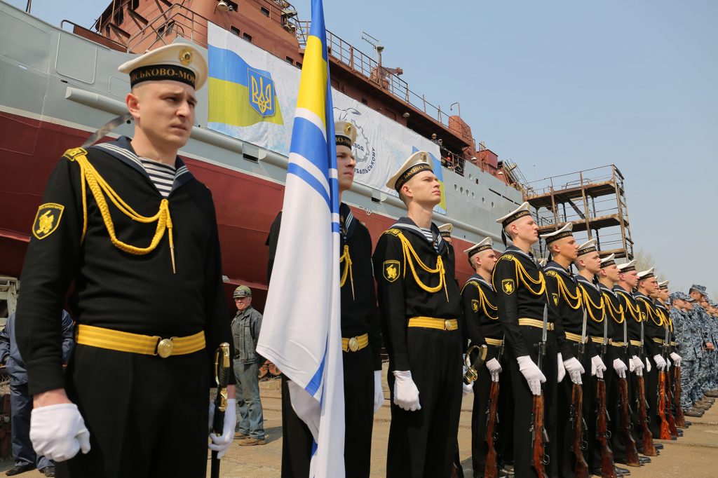 В Киеве спустили на воду первый украинский корабль-разведчик 3