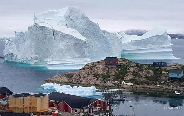 Таяние льдов Гренландии ускорилось в шесть раз – ученые 1
