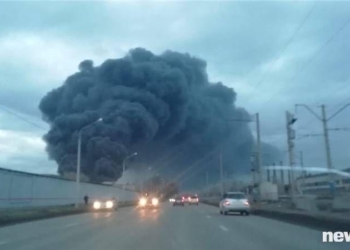 В Красноярске горит завод по производству баллистических ракет