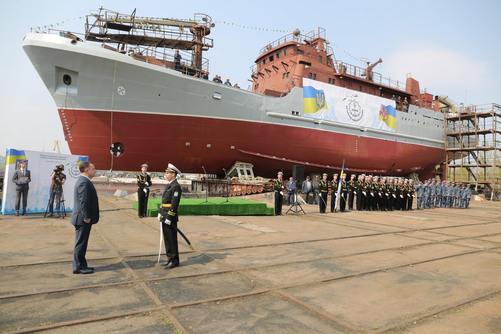 В Киеве спустили на воду первый украинский корабль-разведчик 5