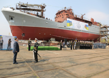 В Киеве спустили на воду первый украинский корабль-разведчик