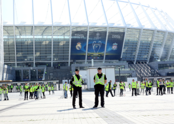 Дебаты Порошенко и Зеленского: МВД обещает порядок на “Олимпийском”