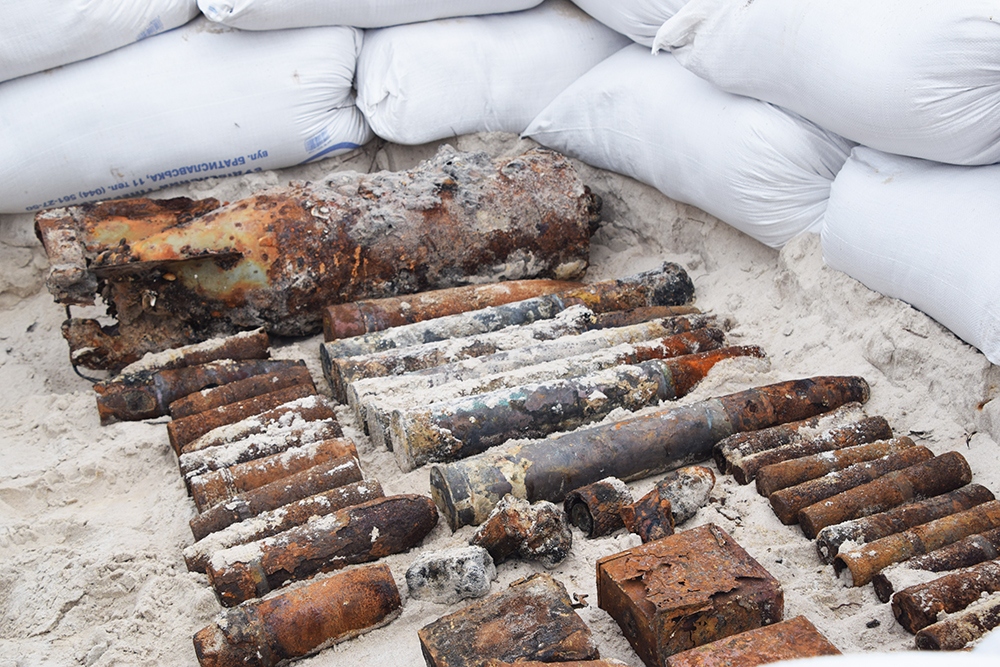 В прибрежной зоне Кинбурна спасатели Николаевщины нашли и обезвредили 70 снарядов времен прошлых войн 7