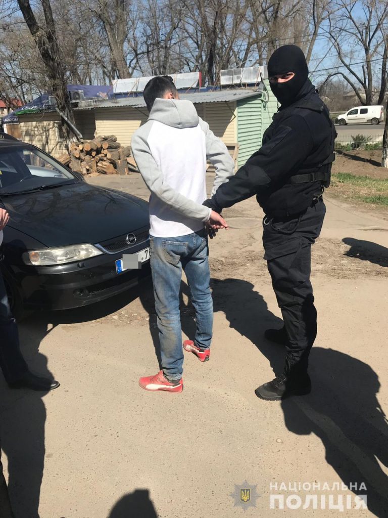 Николаевские правоохранители задержали наркодельцов, которые наладили канал сбыта метадона в Николаеве и Одессе 1