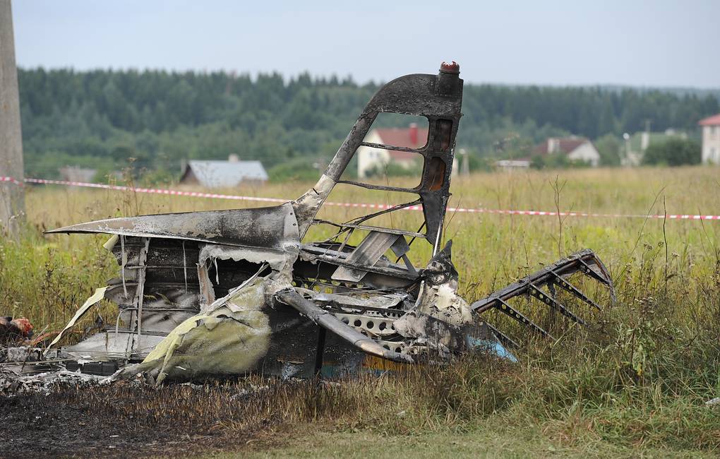 В России разбился учебный самолет, двое погибших 1