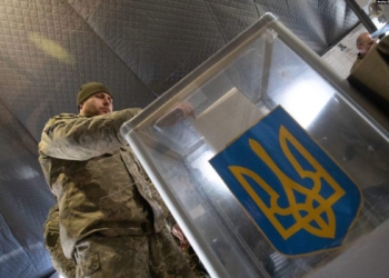 Срез общества или ответ на «совок»: Почему бойцы ВСУ отдали свои голоса за Зеленского