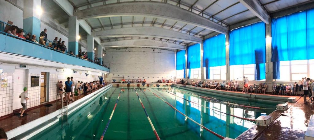 Более 100 спортсменов сразились в Николаеве на Открытом чемпионате города по плаванию 9