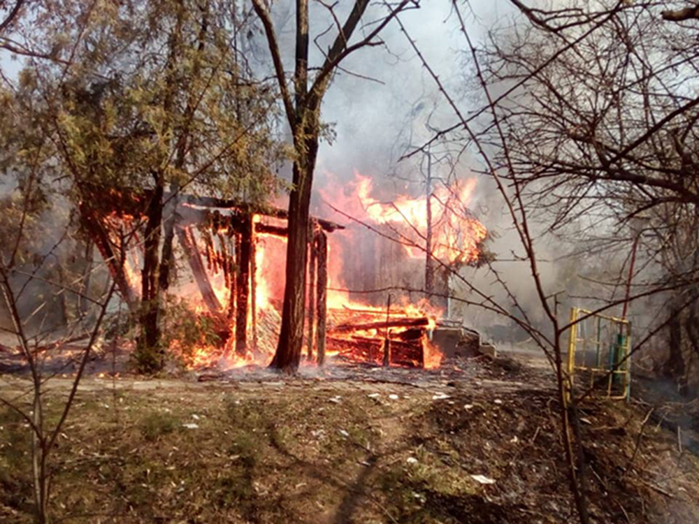 На Николаевщине за сутки погасили 6 пожаров в частном секторе 3
