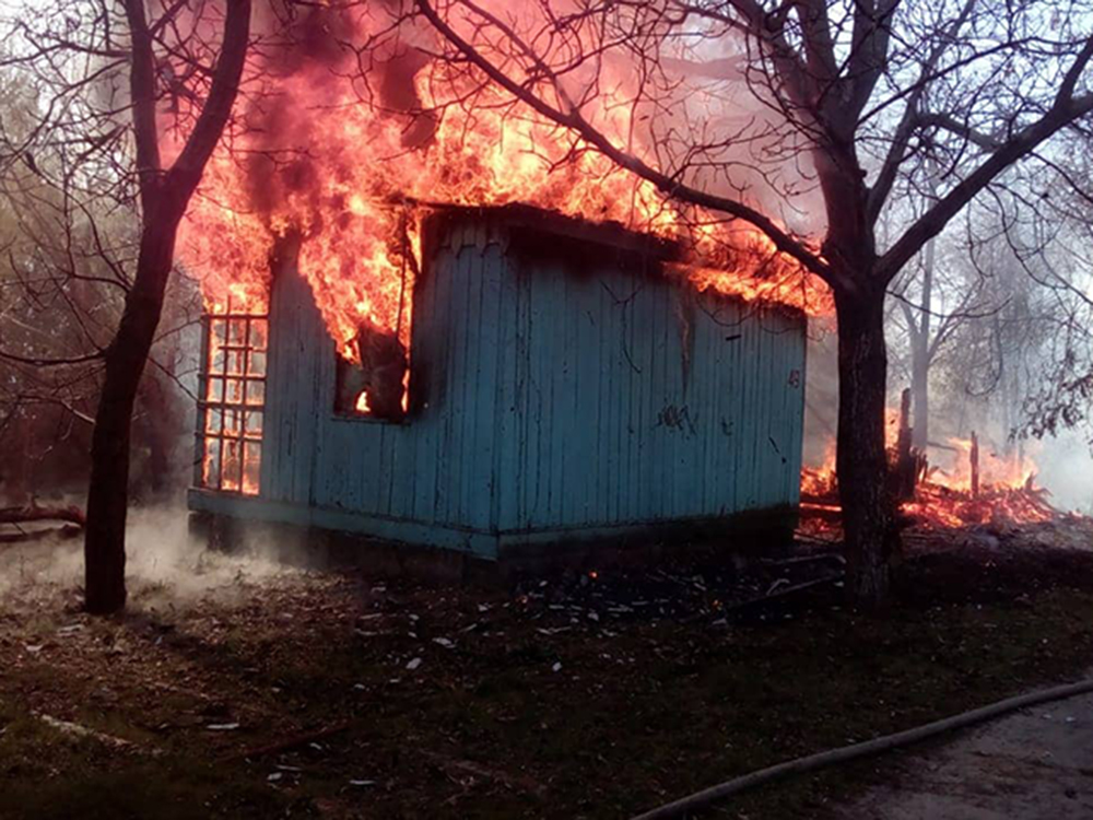 На Николаевщине за сутки погасили 6 пожаров в частном секторе 11