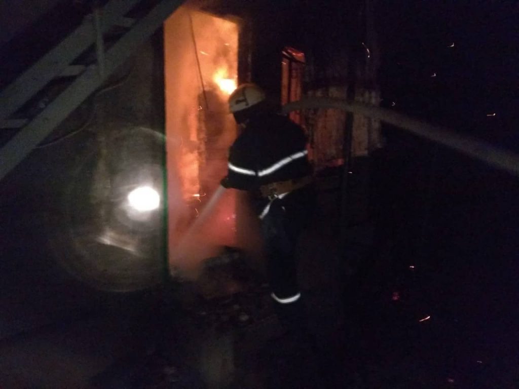 За прошедшие сутки на Николаевщине в одном из пожаров в частном секторе пострадал мужчина – загорелось электроодеяло 3