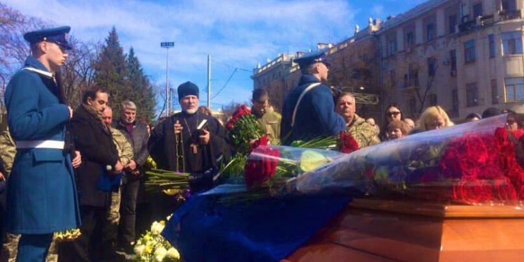 В Харькове простились с волонтером Яной Червоной, погибшей на Донбассе