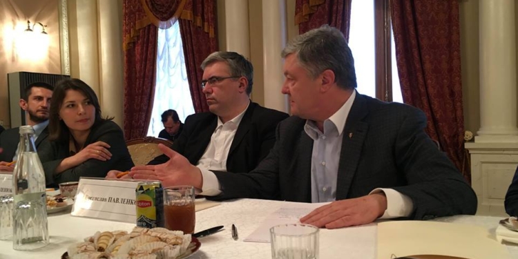 Порошенко хочет «перезагрузить» НАПК и САП, а силовиков лишить некоторых функций