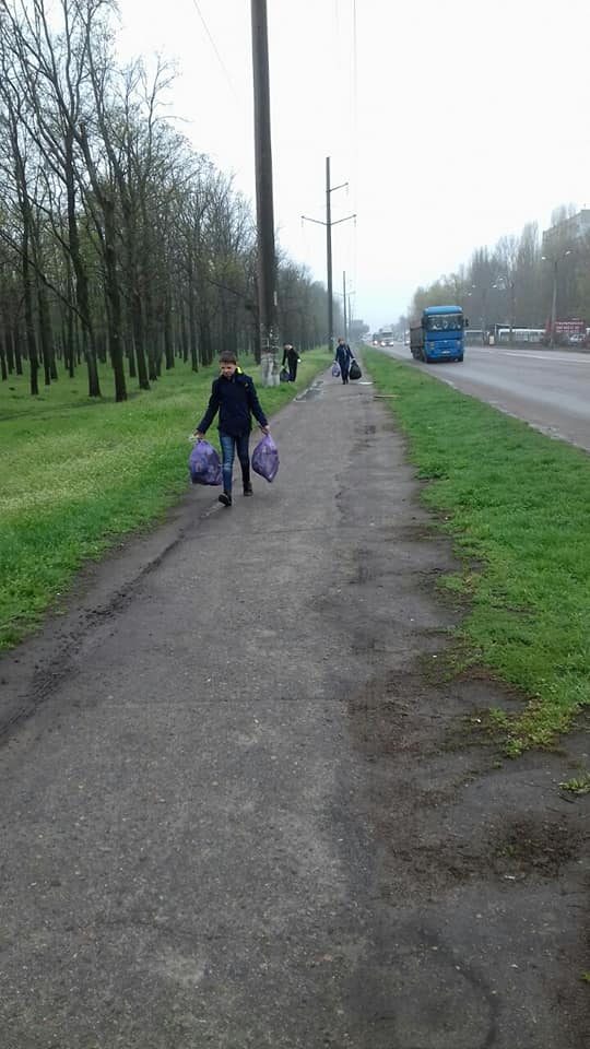 Николаевцы навели чистоту в парке «Дубки» 3