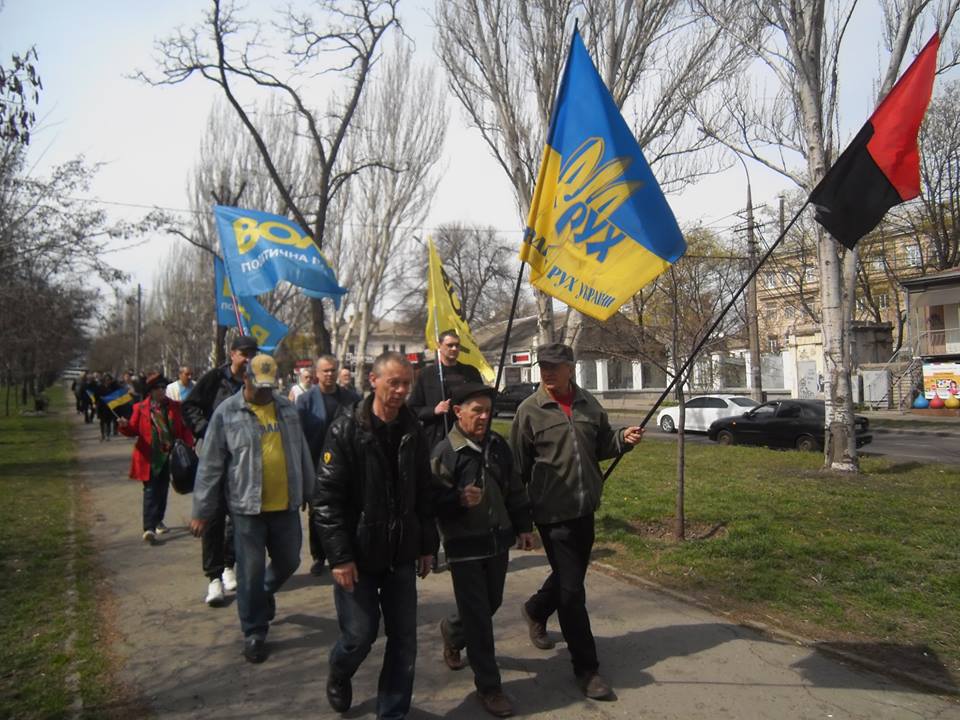 Жители Николаева отметили 5-ю годовщину разгона лагеря "антимайдана" 15