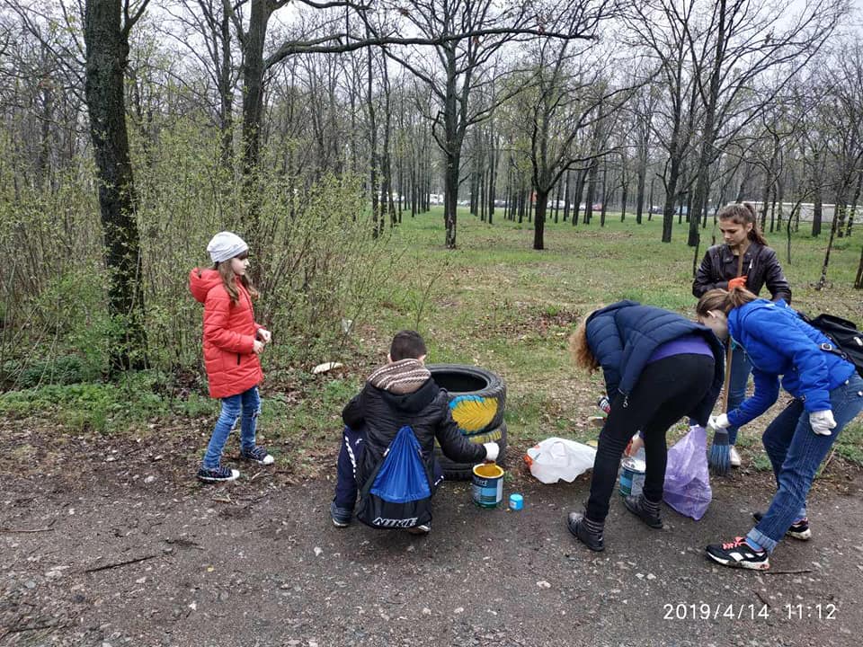 Николаевцы навели чистоту в парке «Дубки» 13