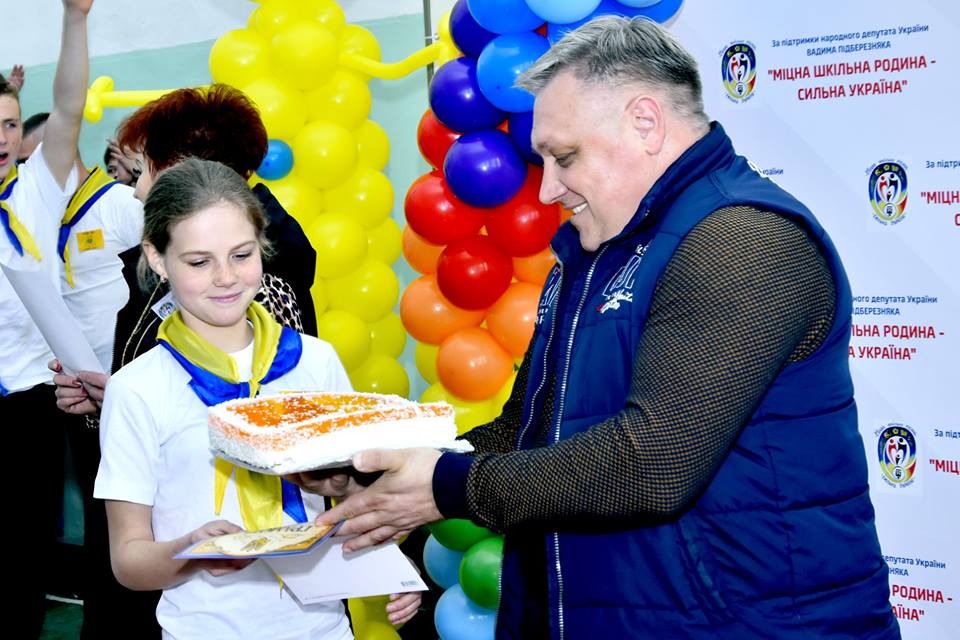 Первомайские школы соревновались за 350 000 гривень 17